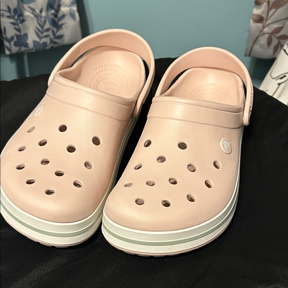 CROCS Light Pink Slide Sandals